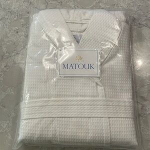 NWT Matouk Waffle Robe
